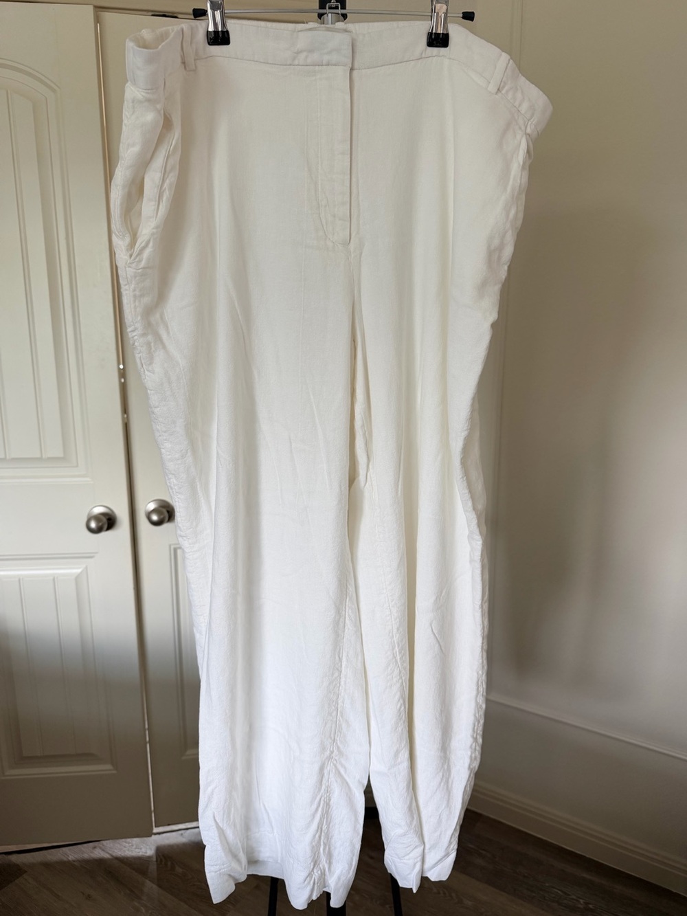 Abercrombie & Fitch White Wide Leg Pants